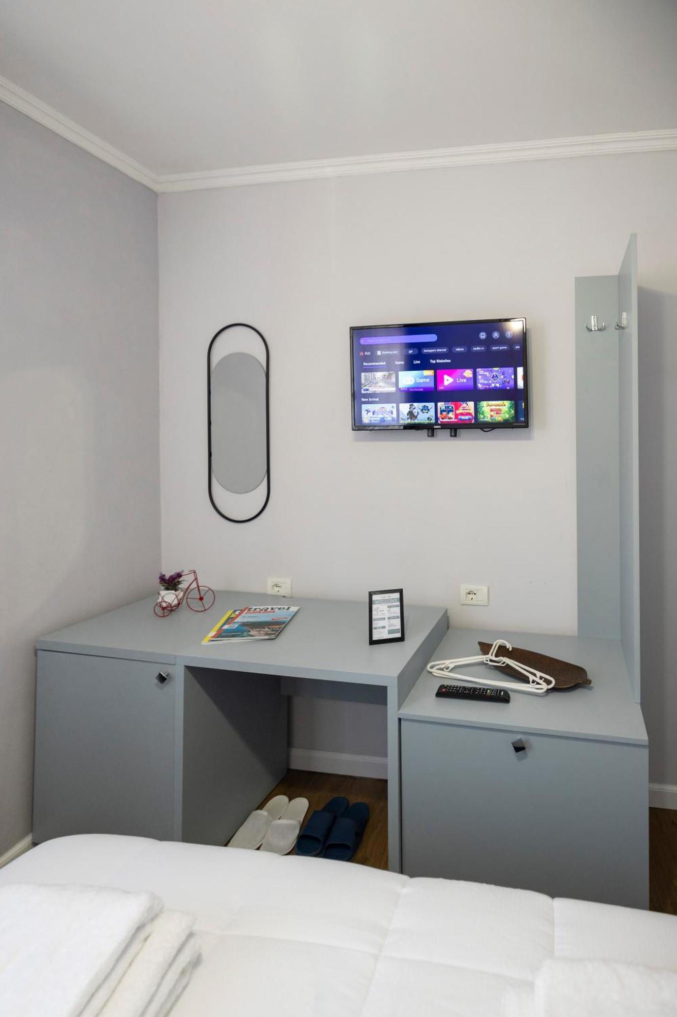 Tier Hotel Тирана Экстерьер фото