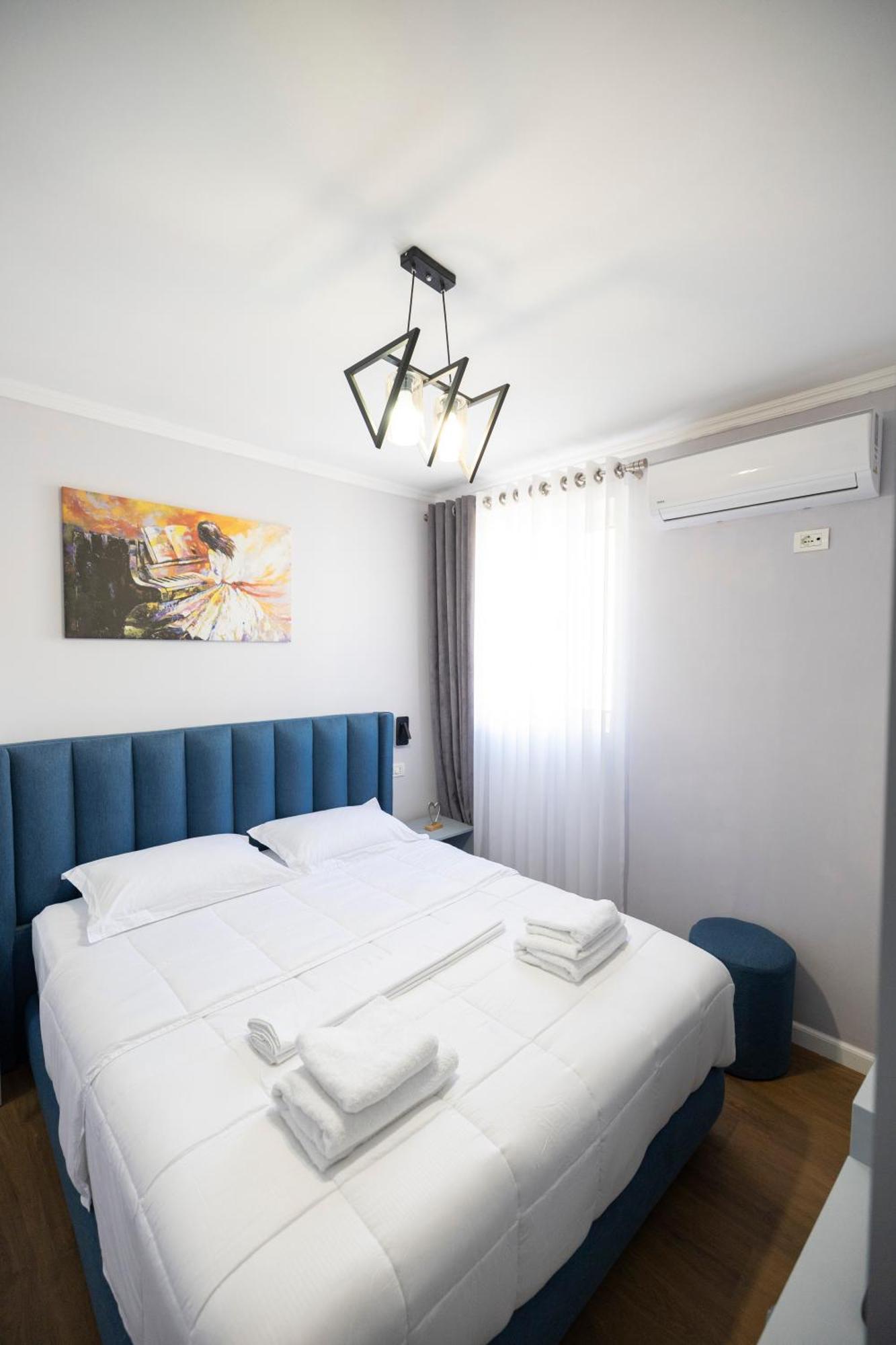 Tier Hotel Тирана Экстерьер фото