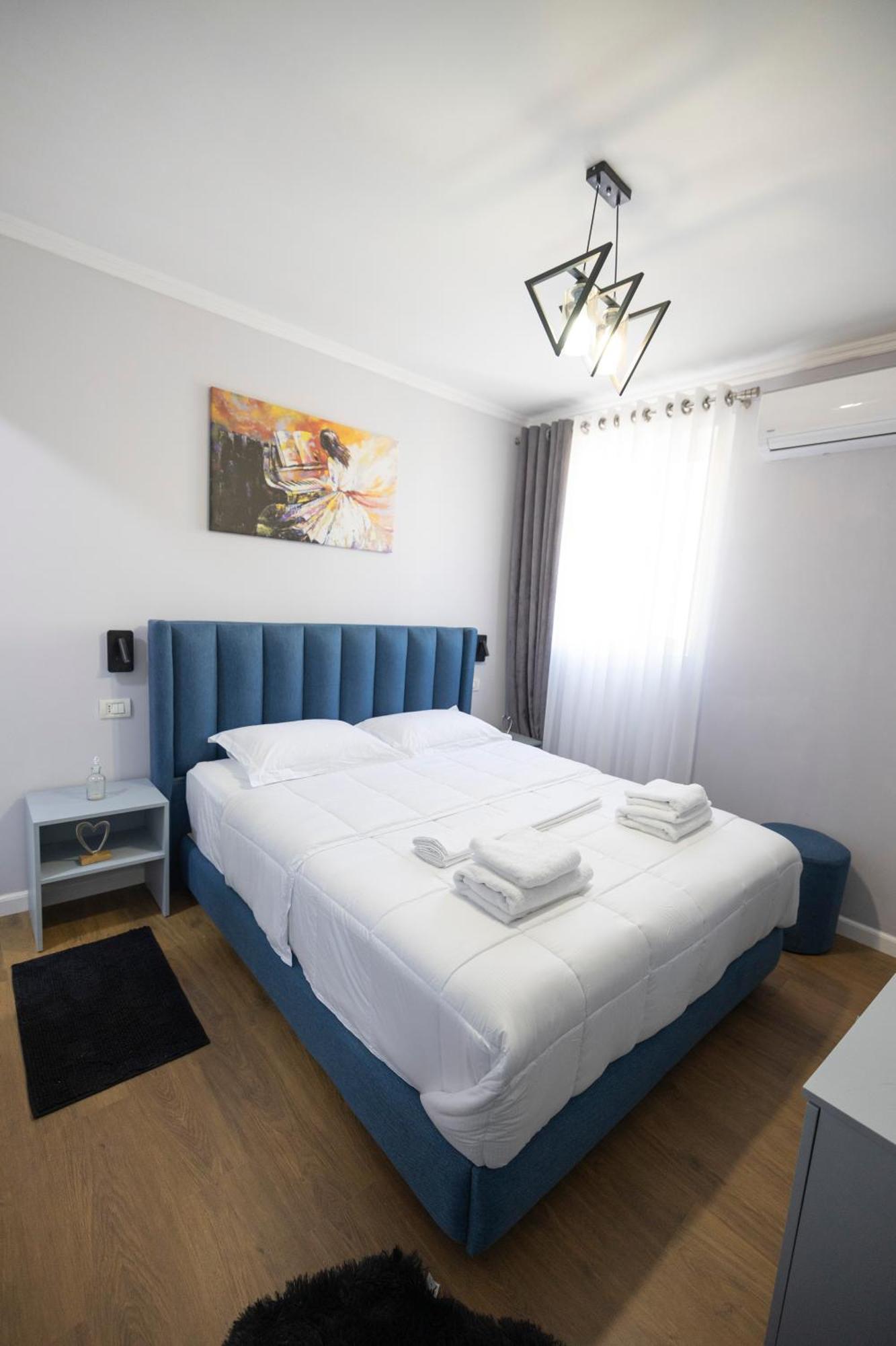 Tier Hotel Тирана Экстерьер фото