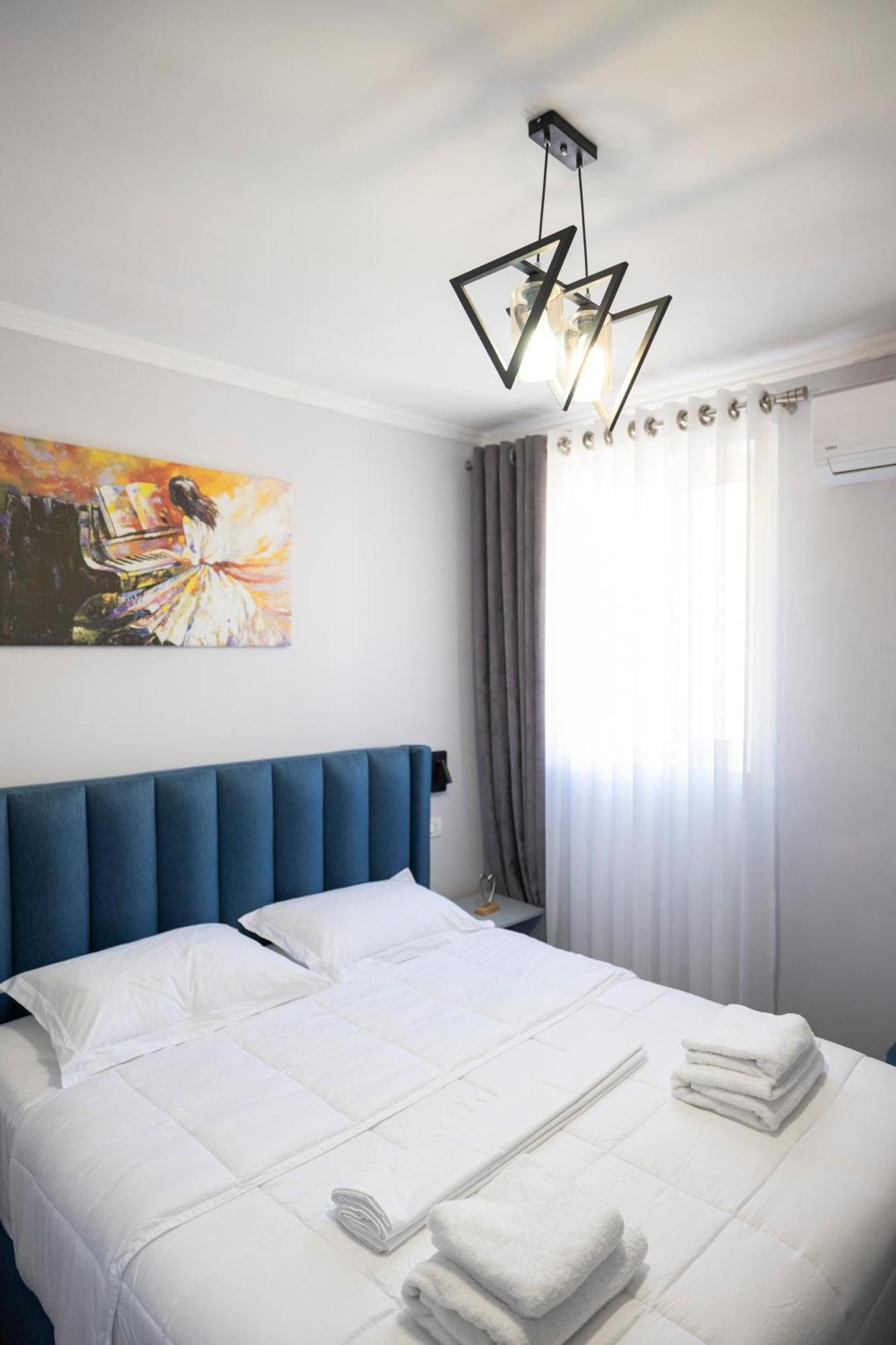 Tier Hotel Тирана Экстерьер фото