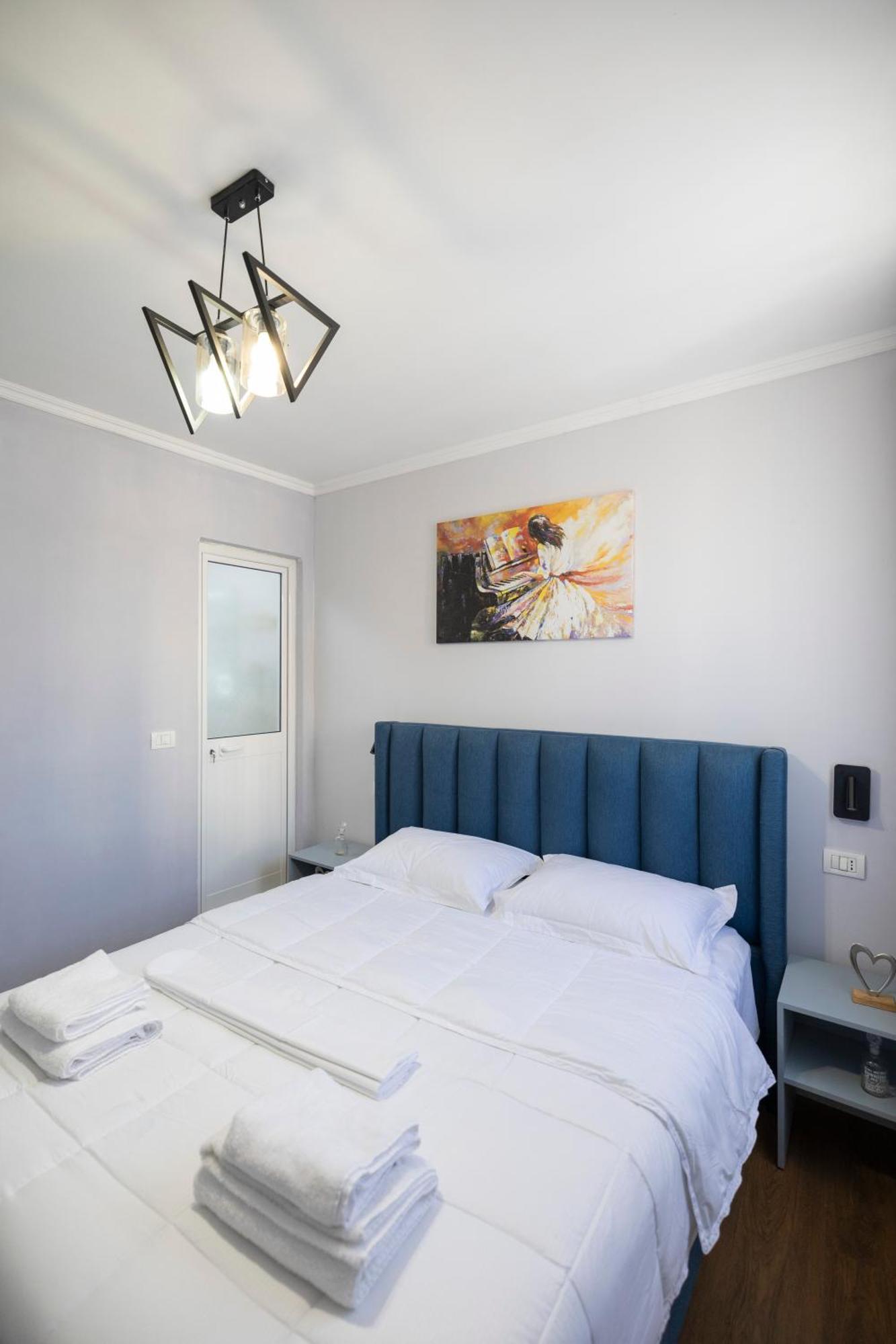 Tier Hotel Тирана Экстерьер фото