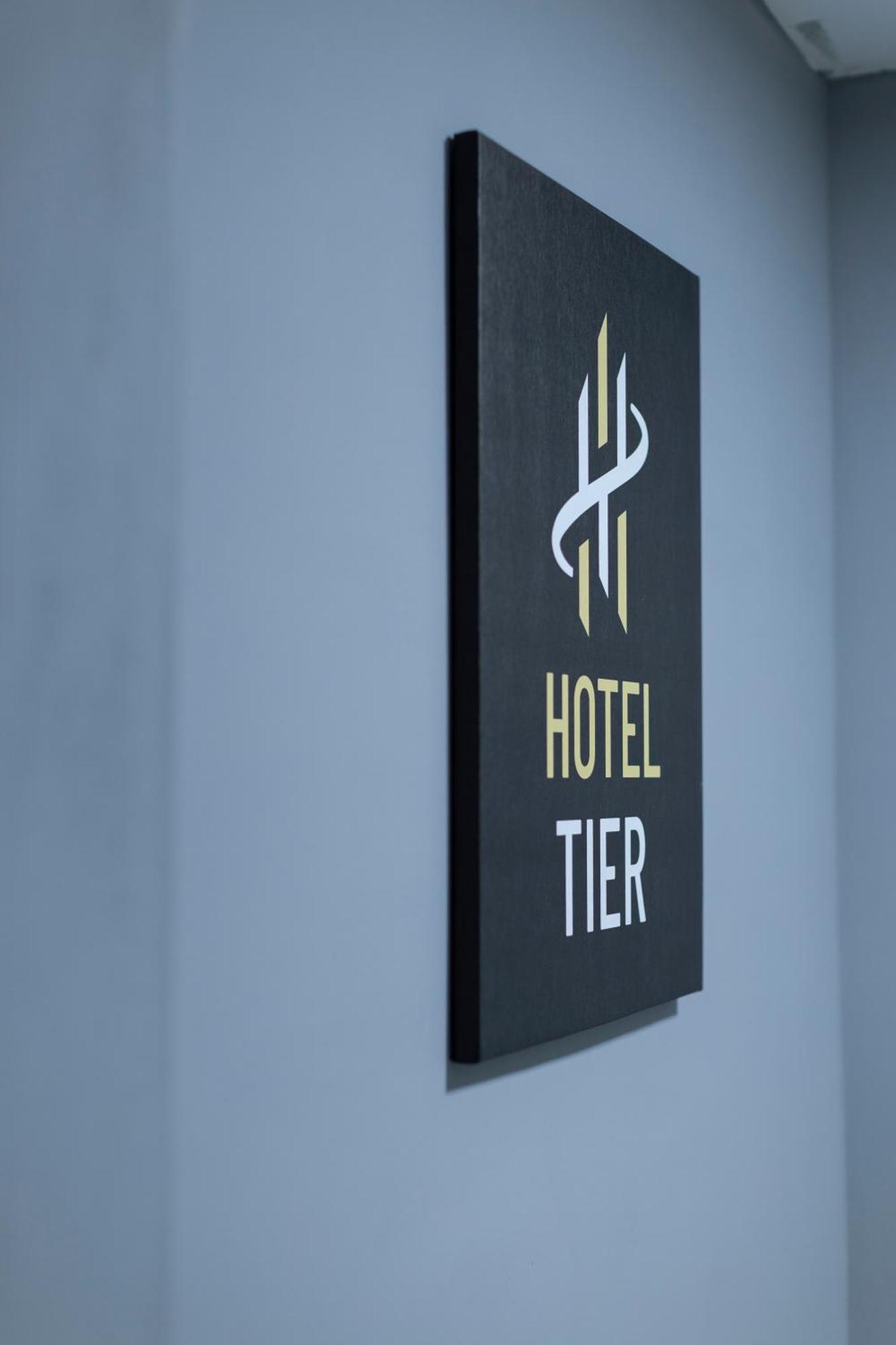 Tier Hotel Тирана Экстерьер фото