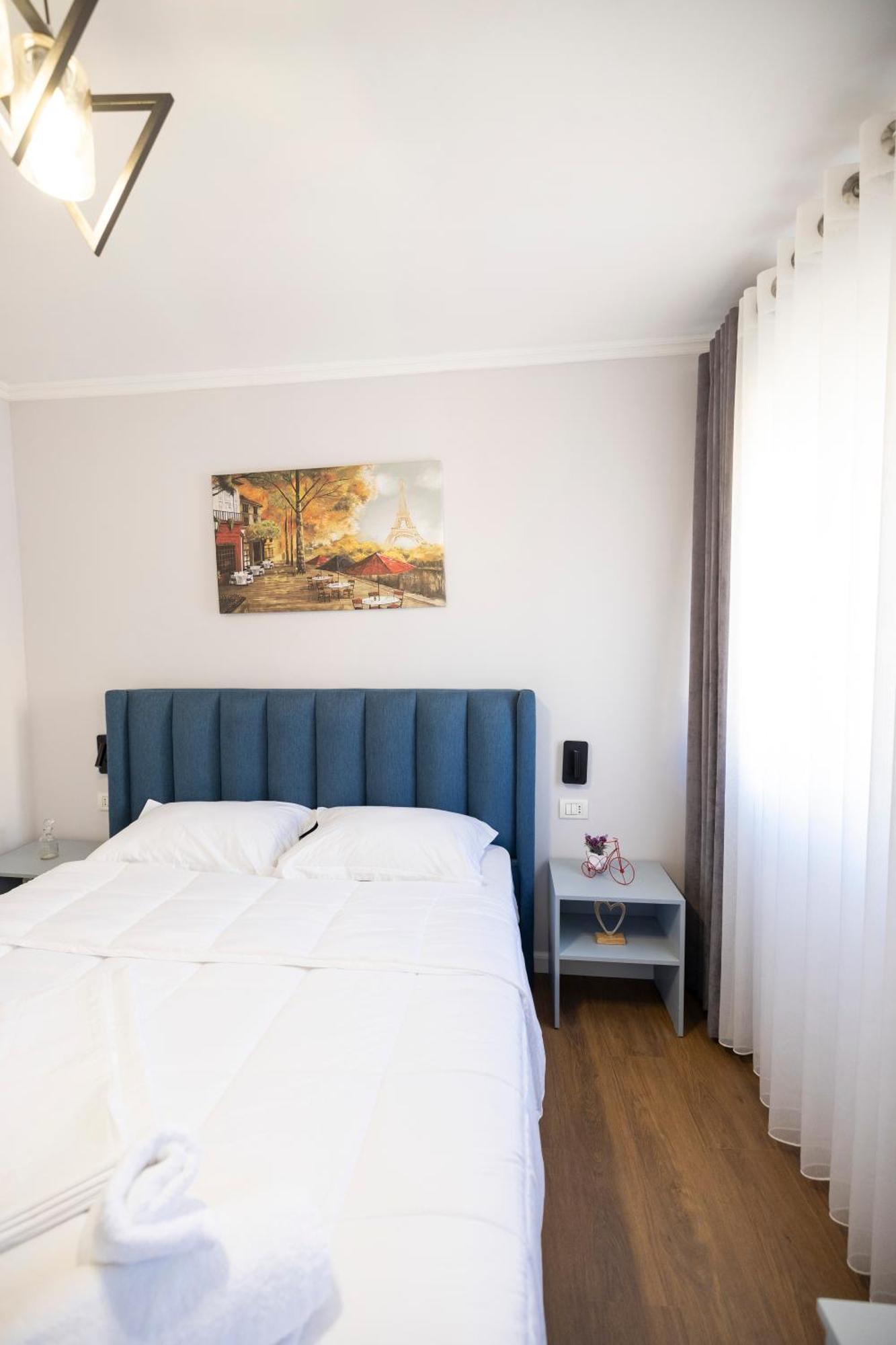 Tier Hotel Тирана Экстерьер фото