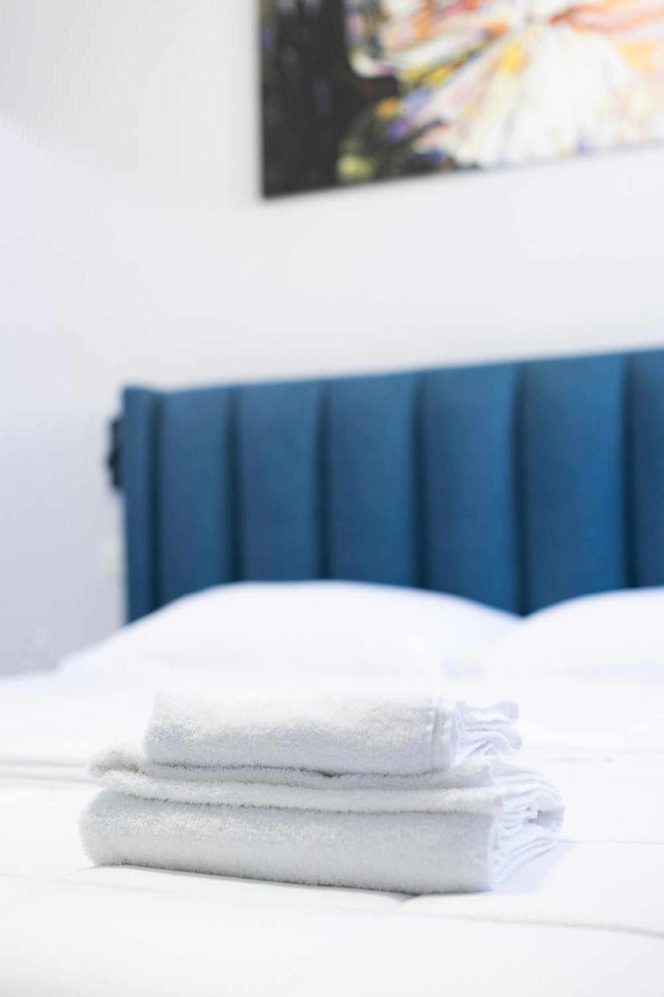Tier Hotel Тирана Экстерьер фото