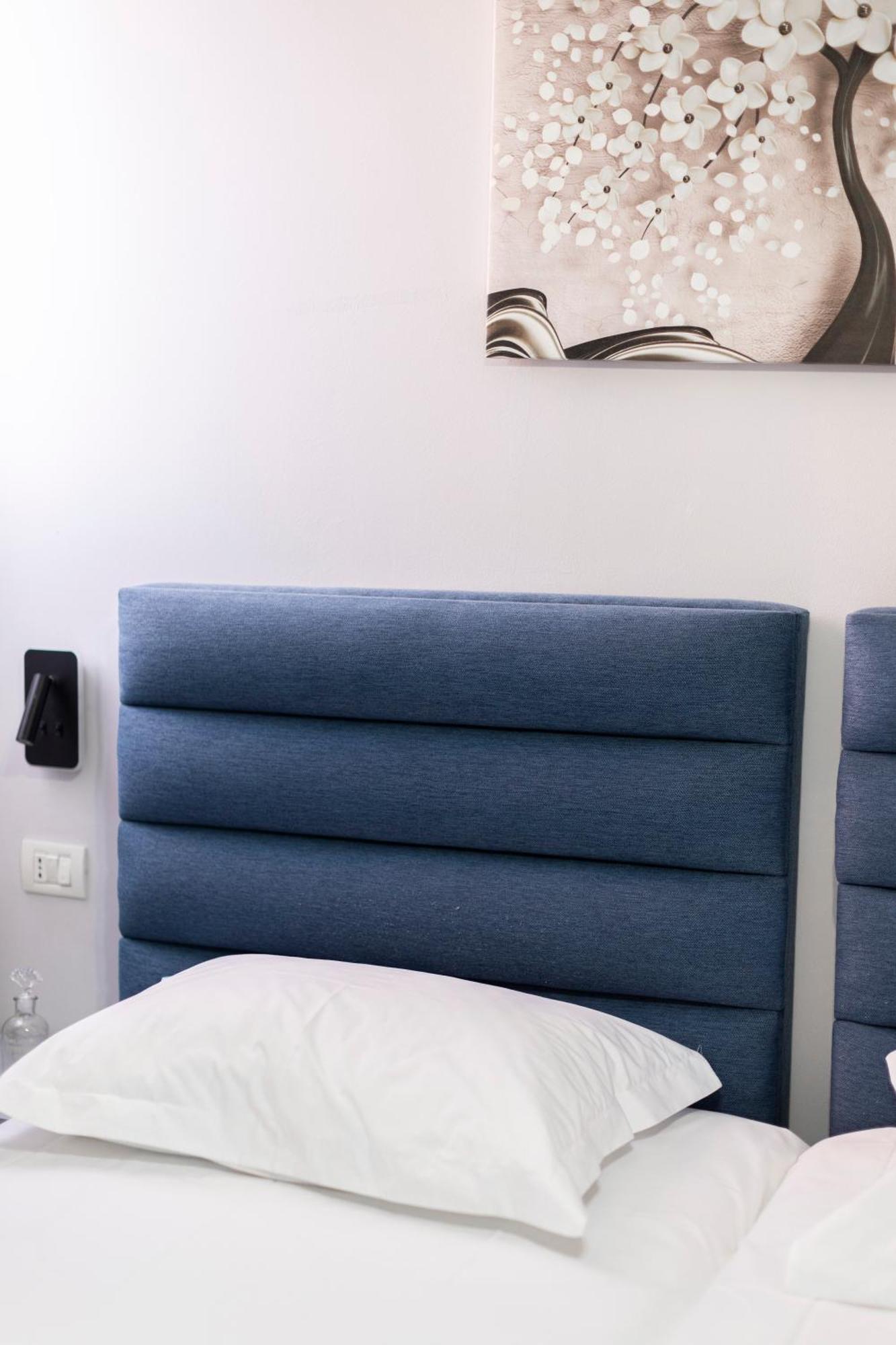 Tier Hotel Тирана Экстерьер фото